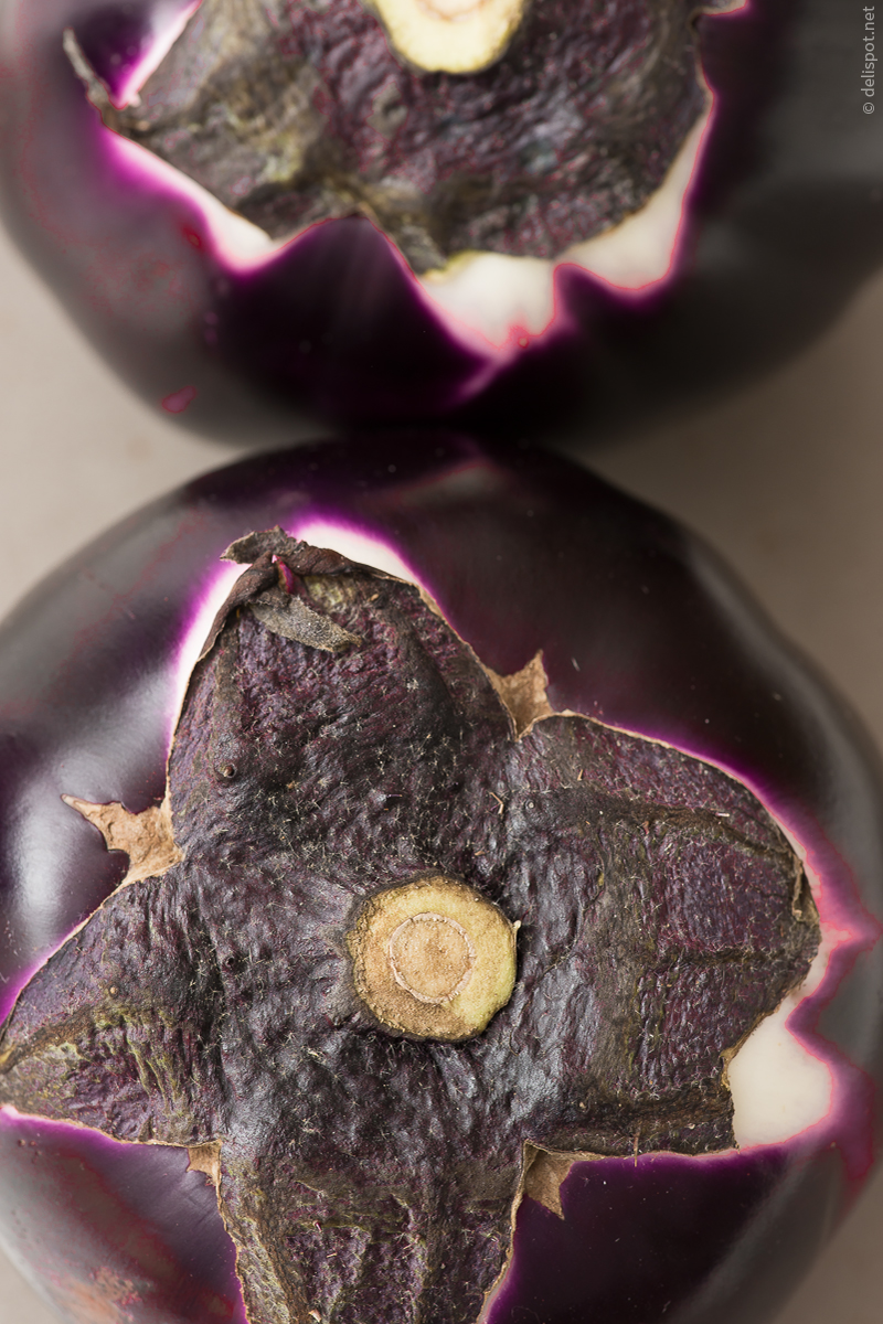 Auberginen der Sorte Violetta di Firenze