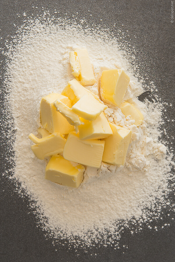 Zutaten für Beurre manié: Mehl und Butter