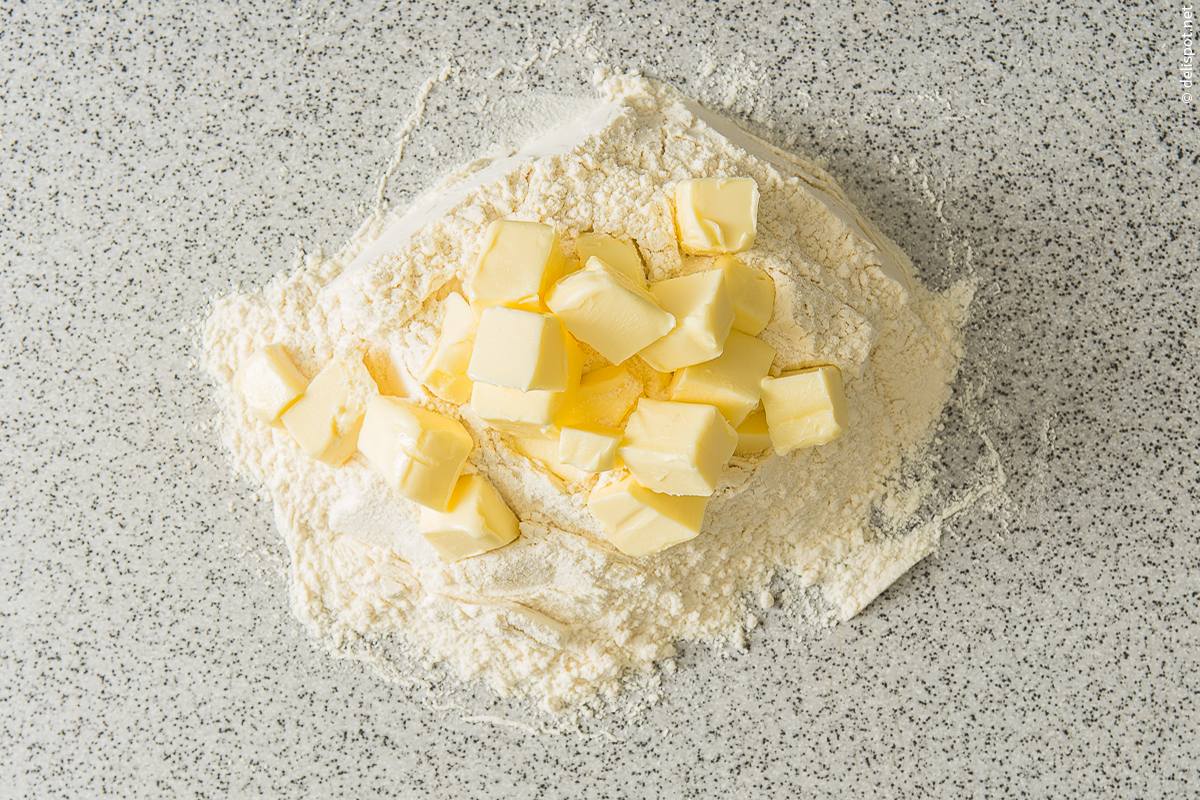 Mürbeteig, Zutaten: Mehl, Butter und Salz
