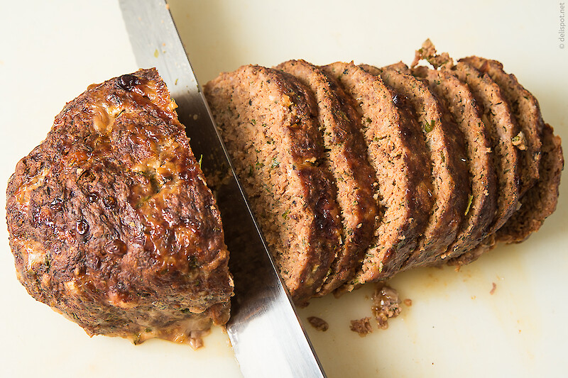 Hackmasse, Hackbraten, tranchiert