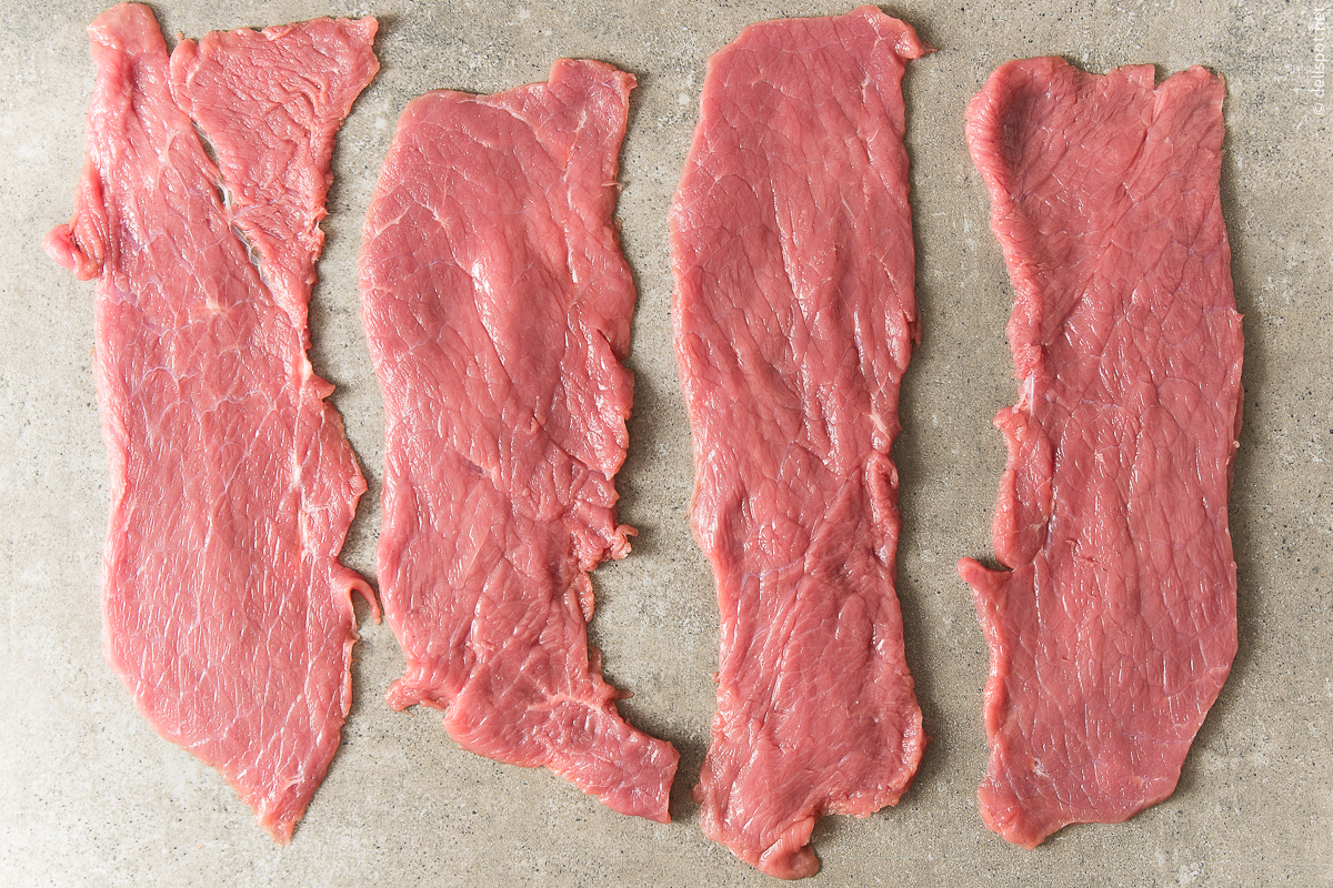 Cordon bleu, Rohmaterial: Dünne Scheiben aus der Kalbsoberschale